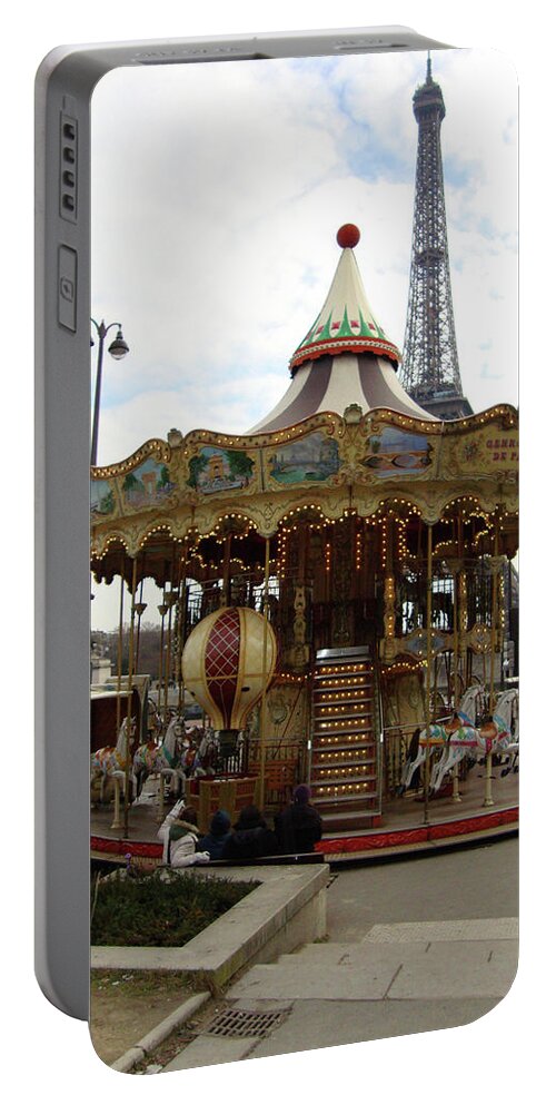 Carousel Portable Battery Charger featuring the photograph Carrousel de Paris by Roxy Rich