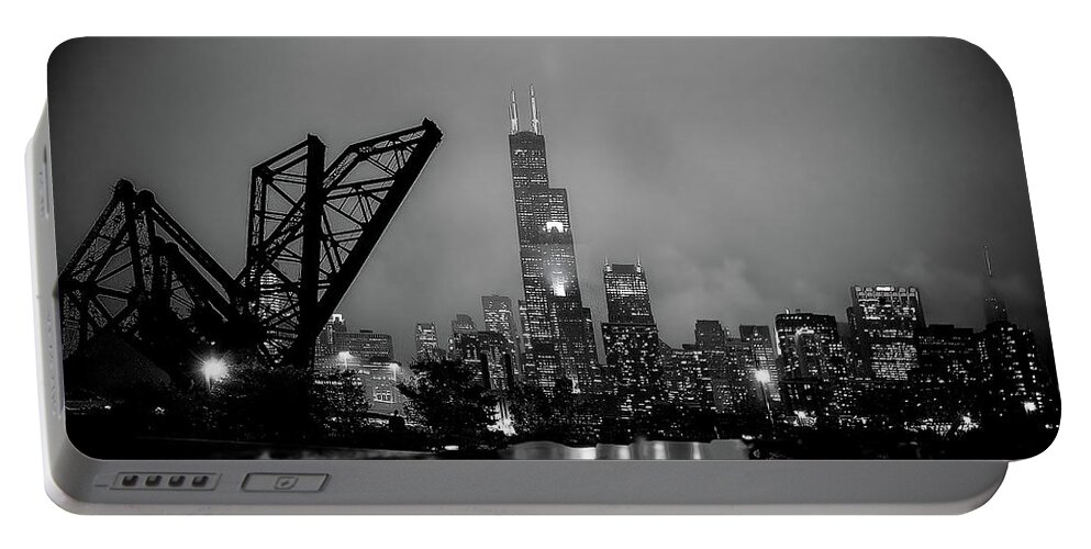 Chicago Portable Battery Charger featuring the photograph Chicago at night by Jim Signorelli