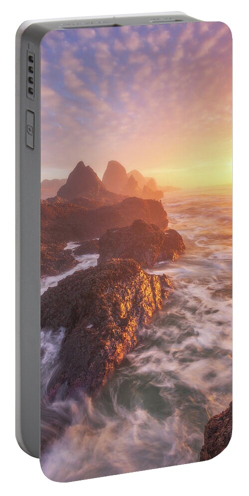Oregon Portable Battery Charger featuring the photograph Christmas Magic by Darren White