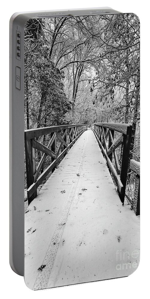 Green Bay Portable Battery Charger featuring the photograph Cofrin Memorial Arboretum Walkway Bridge in Snow by Nikki Vig