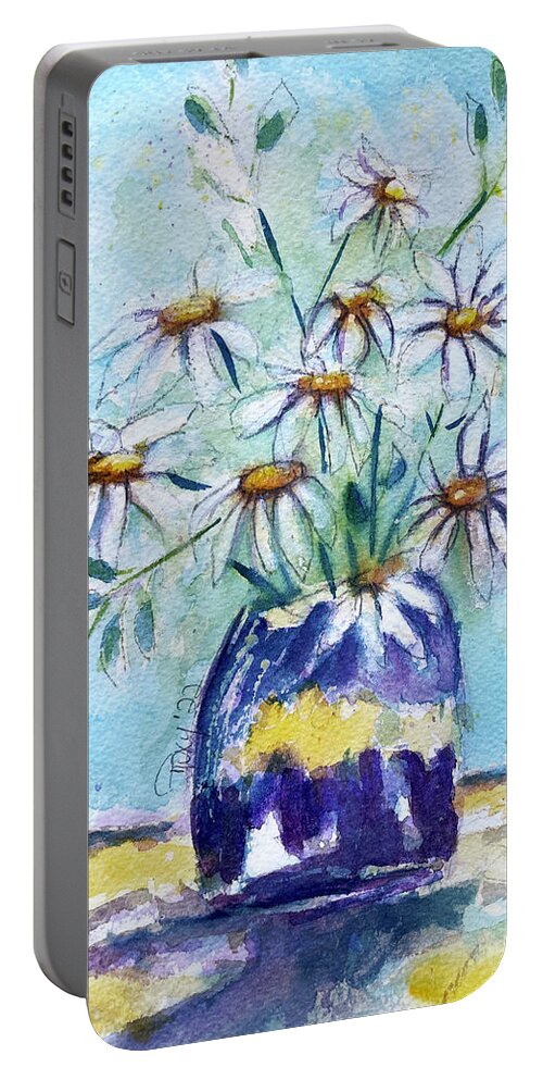Loose Floral Portable Battery Charger featuring the painting Daisies in a Purple Vase by Roxy Rich