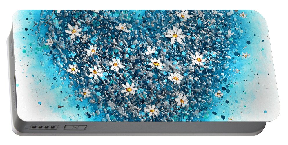 Heart Portable Battery Charger featuring the painting Daisy Heart by Amanda Dagg