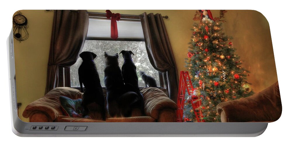 Christmas Portable Battery Charger featuring the photograph Do You Hear What I Hear by Lori Deiter