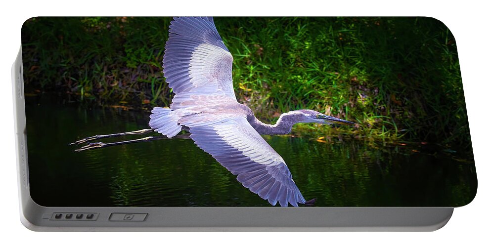Great Blue Heron Portable Battery Charger featuring the photograph Flight of the Great Heron by Mark Andrew Thomas