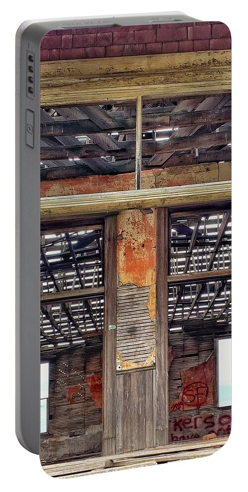 Windows Portable Battery Charger featuring the photograph Govan Schoolhouse Windows by Jerry Abbott