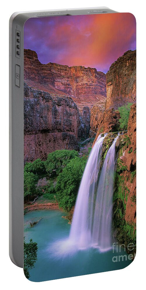 #faatoppicks Portable Battery Charger featuring the photograph Havasu Falls by Inge Johnsson
