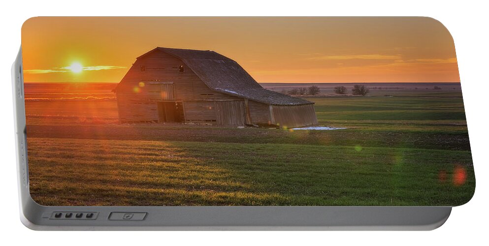 Barns Portable Battery Charger featuring the photograph High Plains Sunset Flare by Darren White
