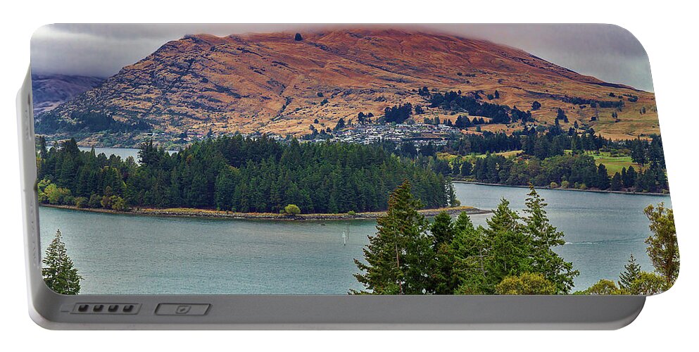 Wakatipu Portable Battery Charger featuring the photograph Lake Wakatipu, Queenstown, New Zealand #2 by Elaine Teague