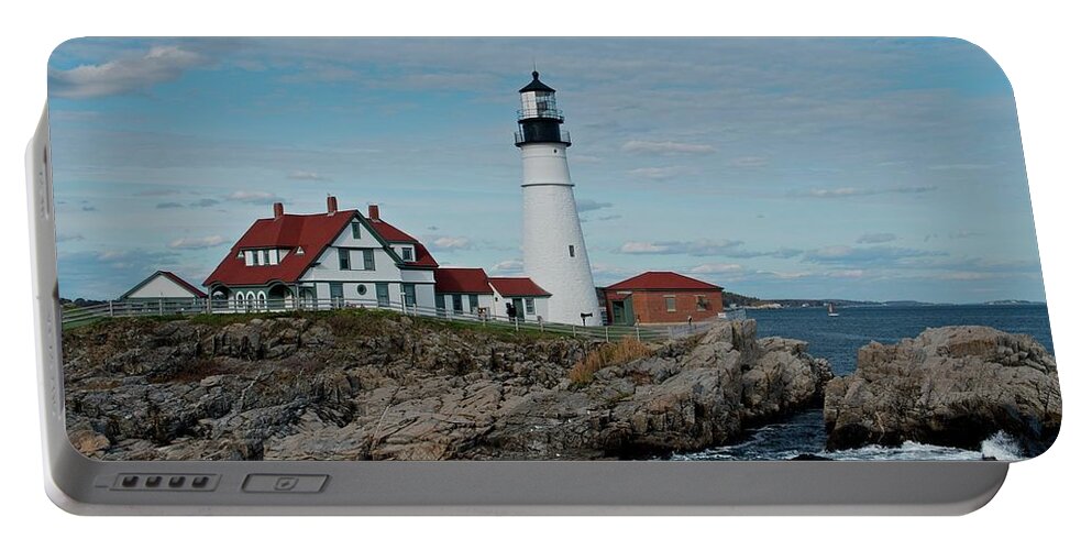 Maine Portable Battery Charger featuring the photograph Lighthouse by Dmdcreative Photography