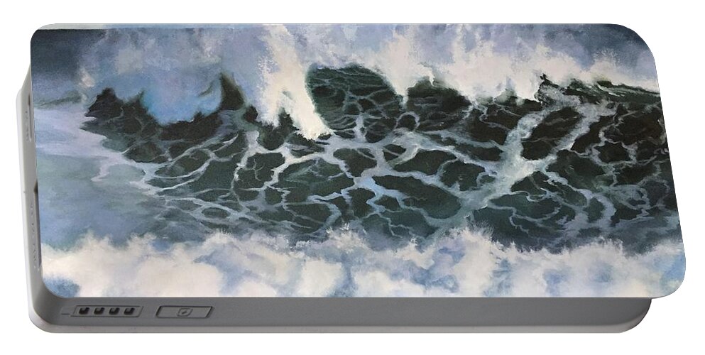 Ocean Portable Battery Charger featuring the painting Majestic Wave by Judy Rixom