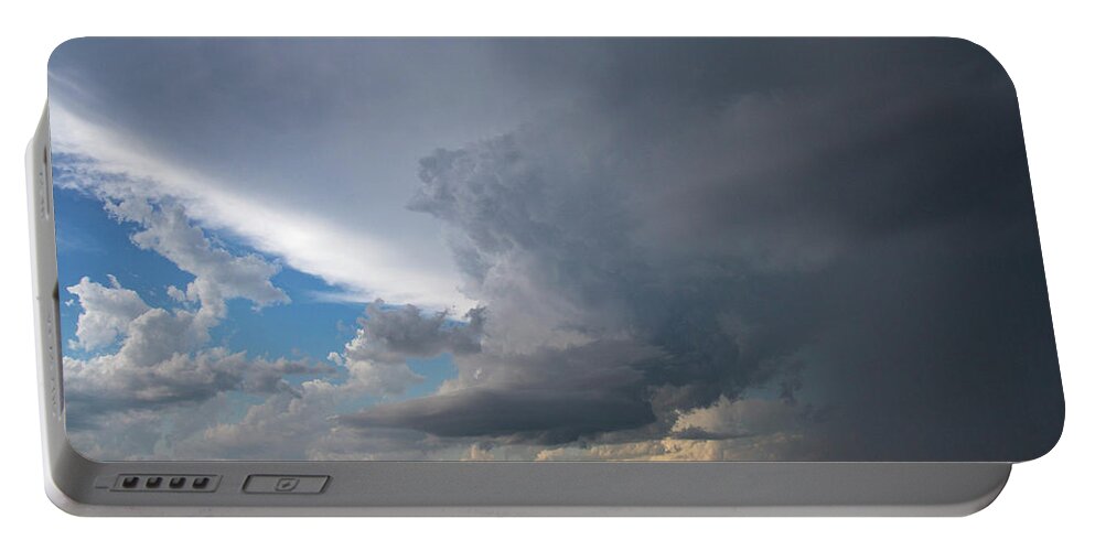 Nebraskasc Portable Battery Charger featuring the photograph Mid August Nebraska Stormscapes 014 by Dale Kaminski