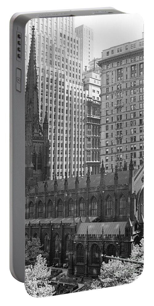 American Portable Battery Charger featuring the photograph New York - View Of Trinity Church, 1952 by Angelo Rizzuto