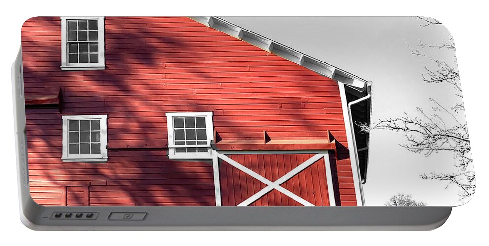 Barn Portable Battery Charger featuring the photograph Old Red by Bonnie Bruno