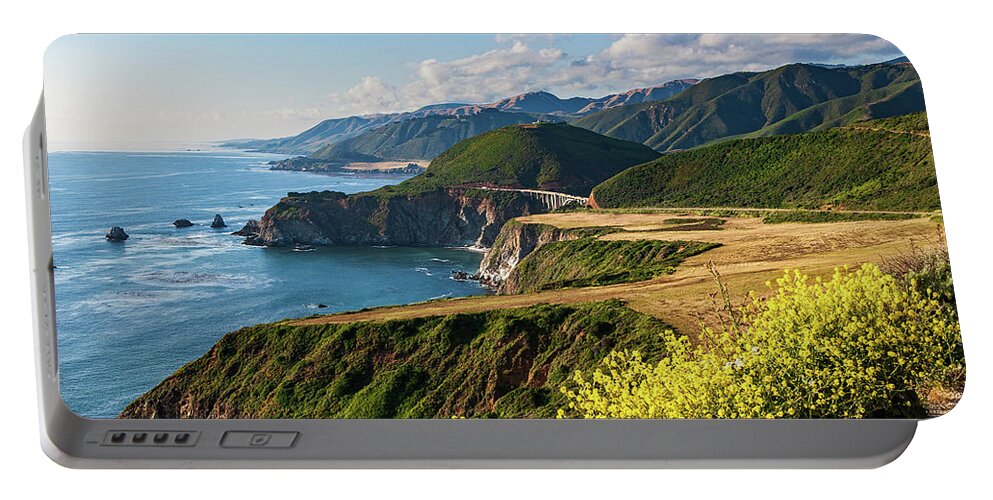 California Portable Battery Charger featuring the photograph On the Edge of Wonderland by Dan Carmichael