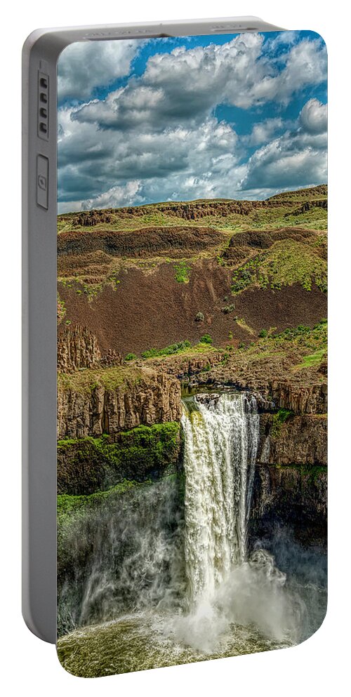 Water Falls Portable Battery Charger featuring the photograph Palouse Falls by Pamela Dunn-Parrish
