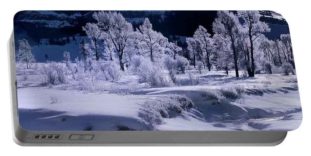 Dave Welling Portable Battery Charger featuring the photograph Rime Ice On Trees Lamar Valley Yellowstone National Park by Dave Welling