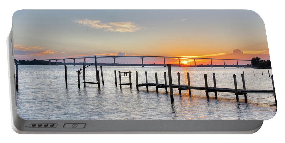 Maryland Portable Battery Charger featuring the photograph Solomons Sunset Reflections by Donna Twiford