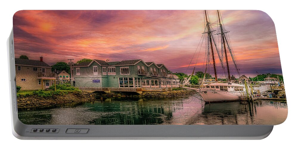 Spirit Of Massachusetts Portable Battery Charger featuring the photograph Spirit of Massachusetts by Penny Polakoff