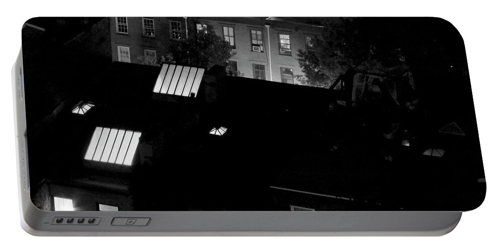 Manhattan Portable Battery Charger featuring the photograph Summer Night in Chelsea by Eyes Of CC