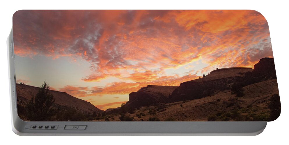 Deschutes River Portable Battery Charger featuring the photograph Sunset over the Warm Springs Indian Reservation by Nancy Gleason
