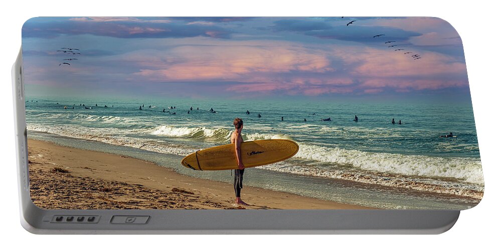 Socal Beaches Portable Battery Charger featuring the photograph Surfers Sunset Delight by David Zanzinger