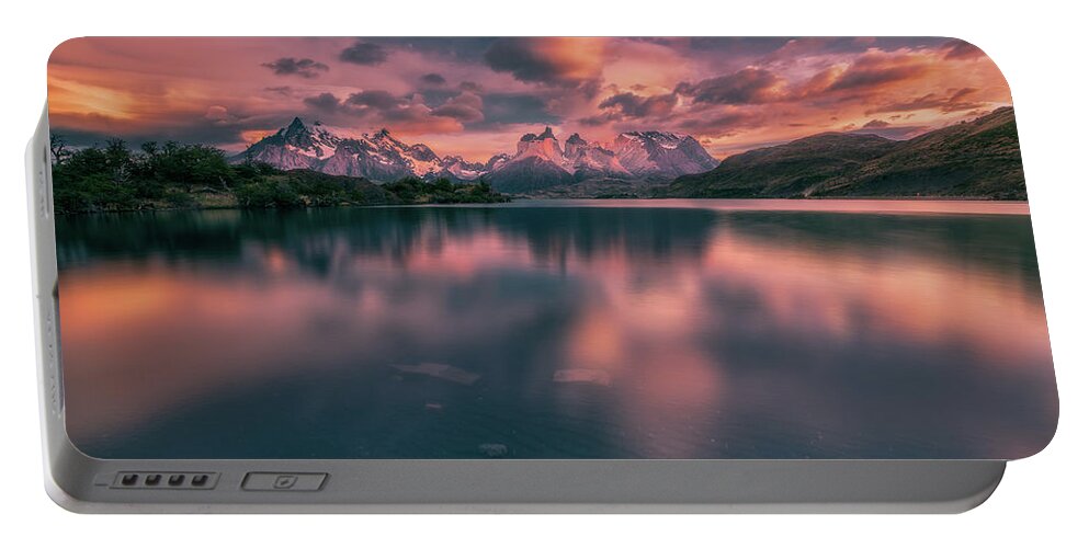 Patagonia Portable Battery Charger featuring the photograph Twilight at Lake Pehoe by Henry w Liu