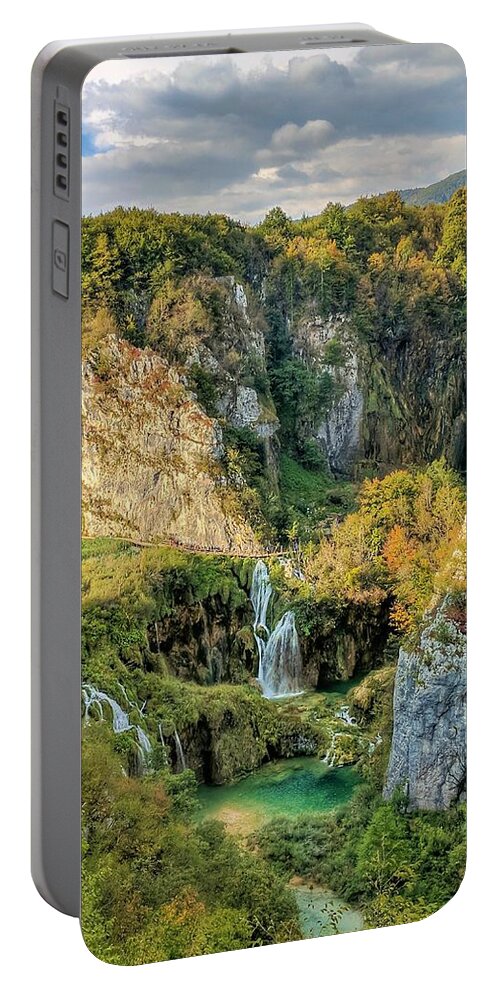 Plitvice Lakes Portable Battery Charger featuring the photograph Veliki Slap Waterfall 2 by Yvonne Jasinski