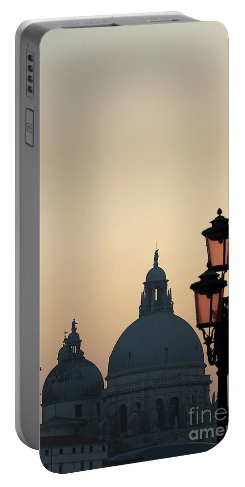 Italy Portable Battery Charger featuring the photograph Venince in the Evening by Andy Myatt
