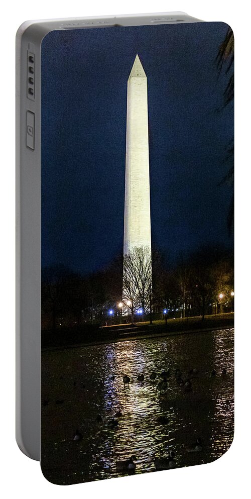 Washington D.c. Portable Battery Charger featuring the digital art Washington Monument by SnapHappy Photos