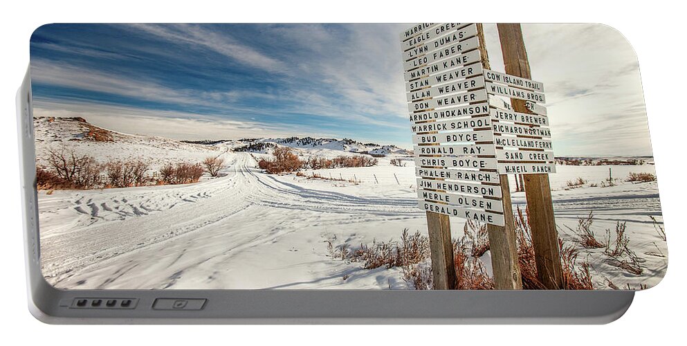 Sign Portable Battery Charger featuring the photograph Who Lives Where by Todd Klassy