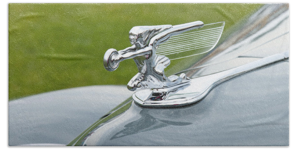 Glenmoor Beach Towel featuring the photograph 1940 Packard by Jack R Perry