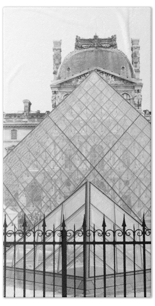 Louvre Beach Towel featuring the photograph The Louvre #1 by Samantha Delory