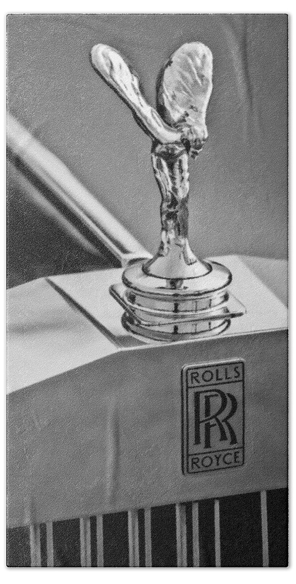 1994 Rolls-royce Hood Ornament Beach Towel featuring the photograph 1994 Rolls-Royce Hood Ornament - Emblem -0691bw by Jill Reger