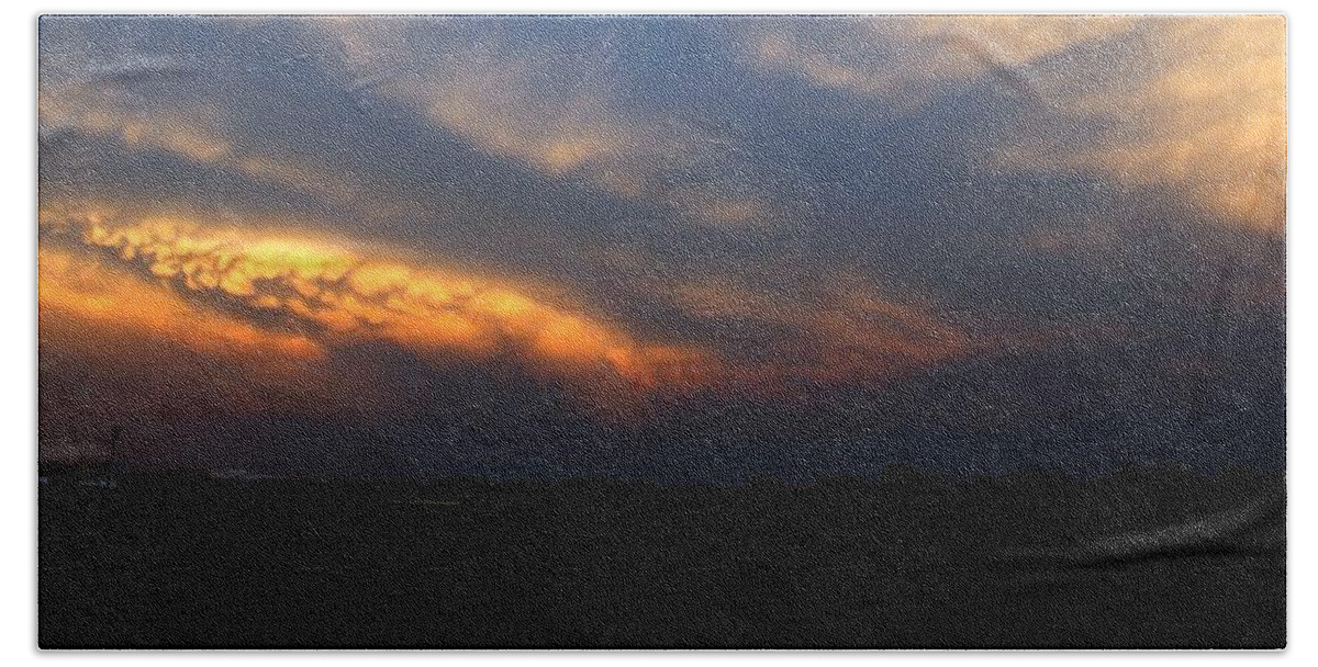 Stormscape Beach Towel featuring the photograph Nebraska Mammatus Sunset #20 by NebraskaSC