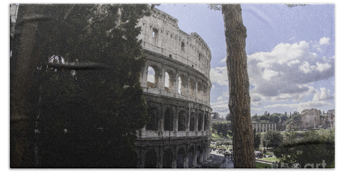 Italy Beach Towel featuring the photograph The Roman Coliseum by Eye Olating Images