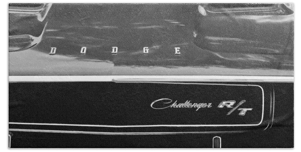 1970 Dodge Challenger Rt Convertible Grille Emblem Beach Towel featuring the photograph 1970 Dodge Challenger RT Convertible Grille Emblem #3 by Jill Reger