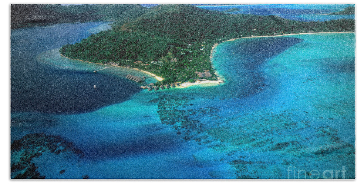 South Pacific Beach Towel featuring the photograph Tahiti #5 by Bill Bachmann