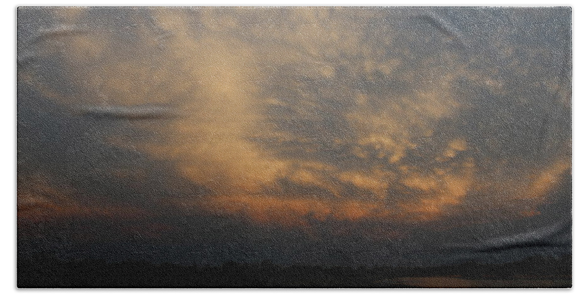 Stormscape Beach Towel featuring the photograph Nebraska Mammatus Sunset #5 by NebraskaSC