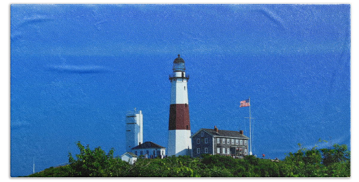 Montauk Beach Towel featuring the photograph A Clear Day by Catie Canetti