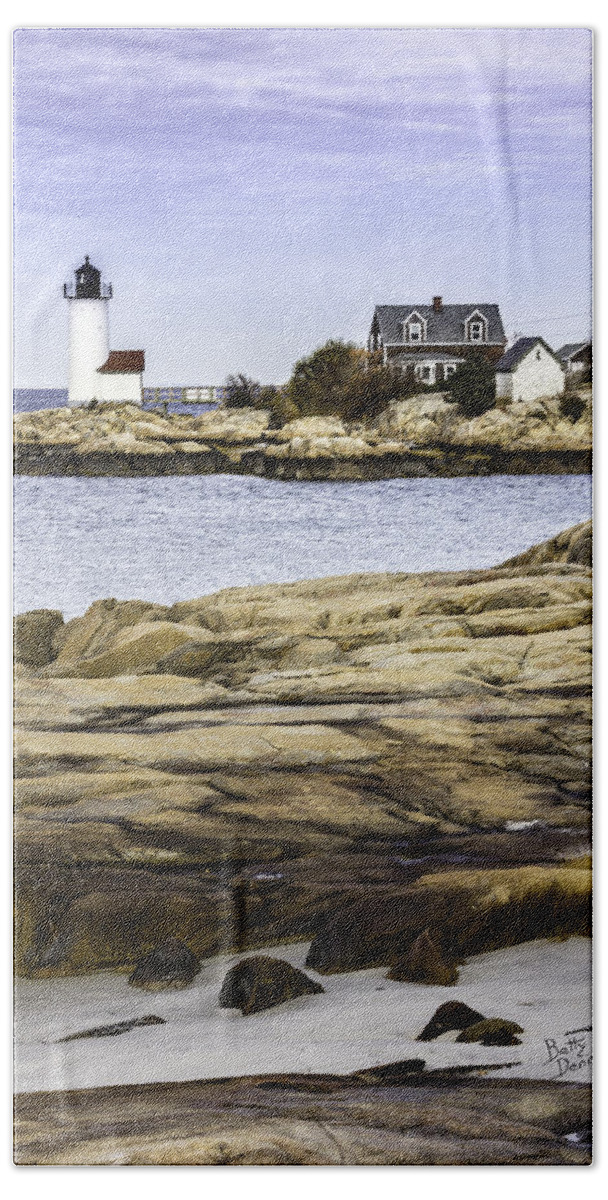 Rockport Beach Towel featuring the photograph Annisquam Light by Betty Denise