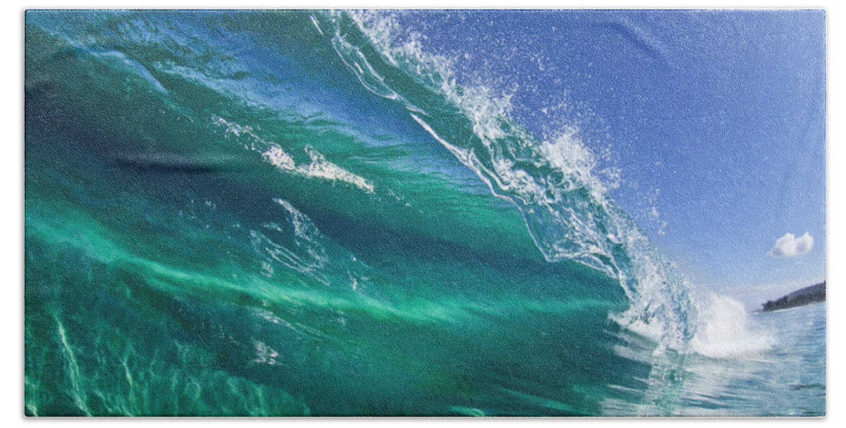 Wave Beach Sheet featuring the photograph Aqua Blade by Sean Davey