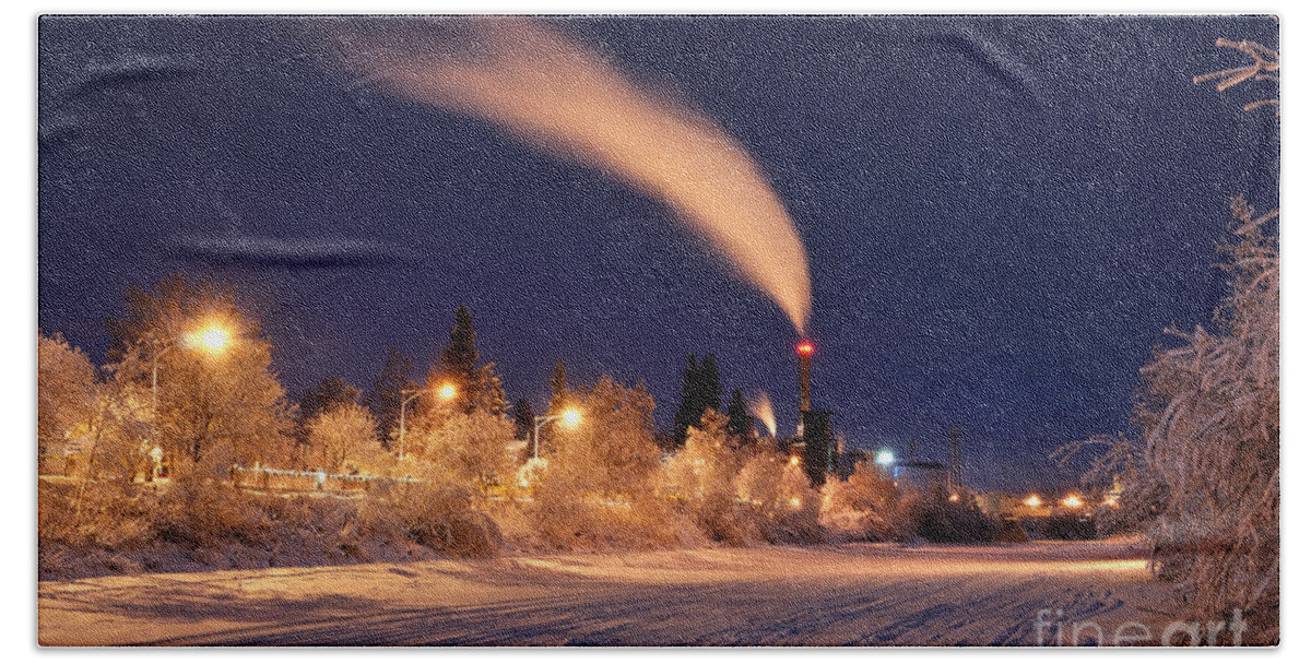 Alaska Beach Sheet featuring the photograph Arctic Power at Night by Gary Whitton