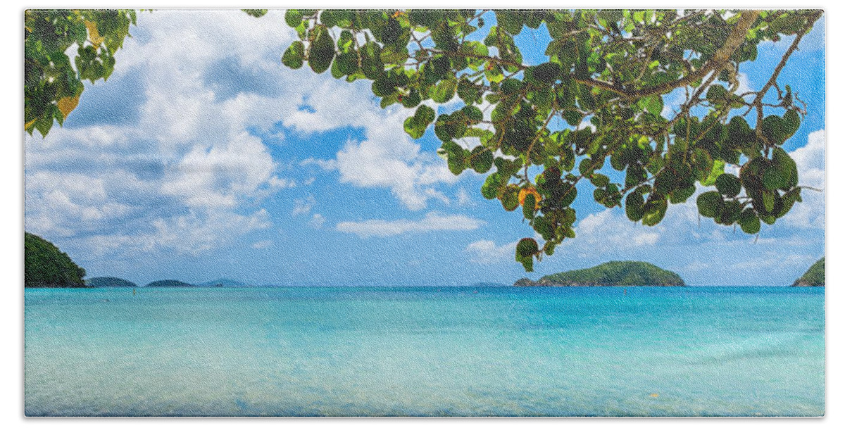 Caribbean Beach Towel featuring the photograph Beautiful Caribbean beach by Raul Rodriguez
