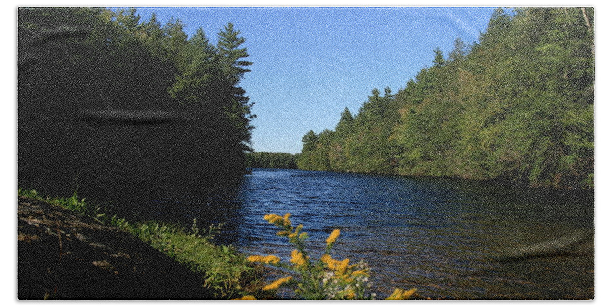 Lake Beach Towel featuring the photograph Bigelow Hollow by Neal Eslinger