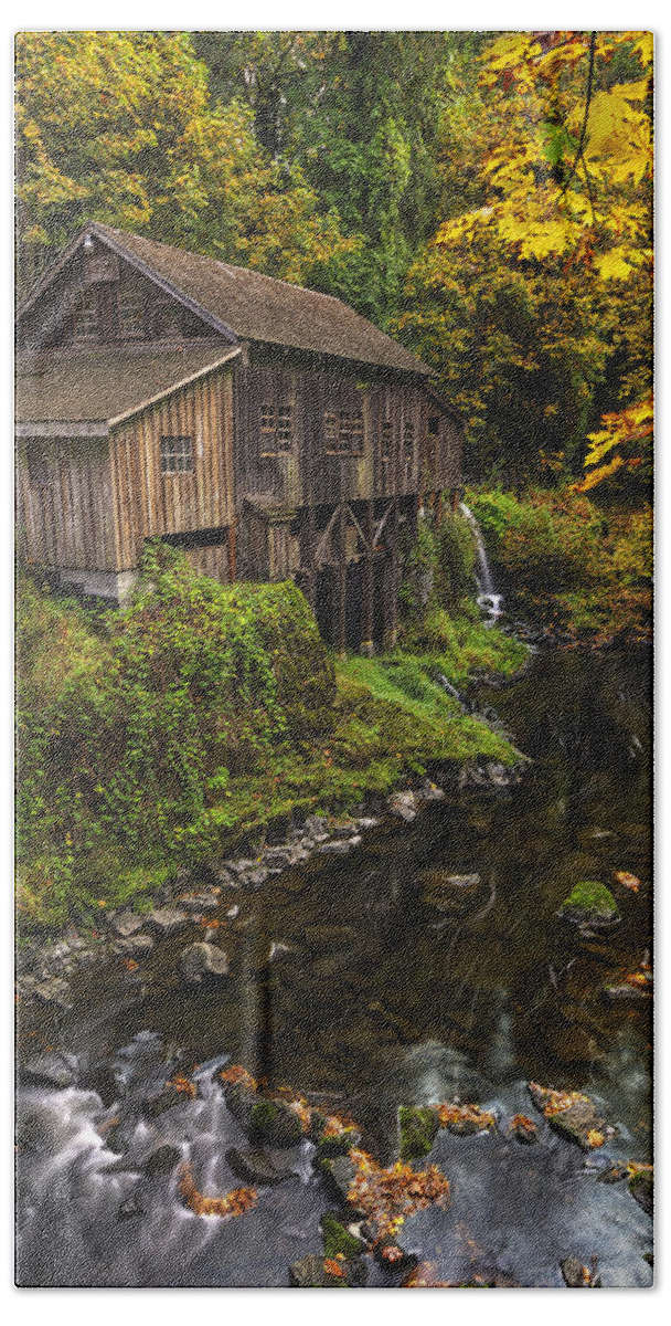 October Beach Sheet featuring the photograph Cedar Creek Grist Mill 2 by Mark Kiver