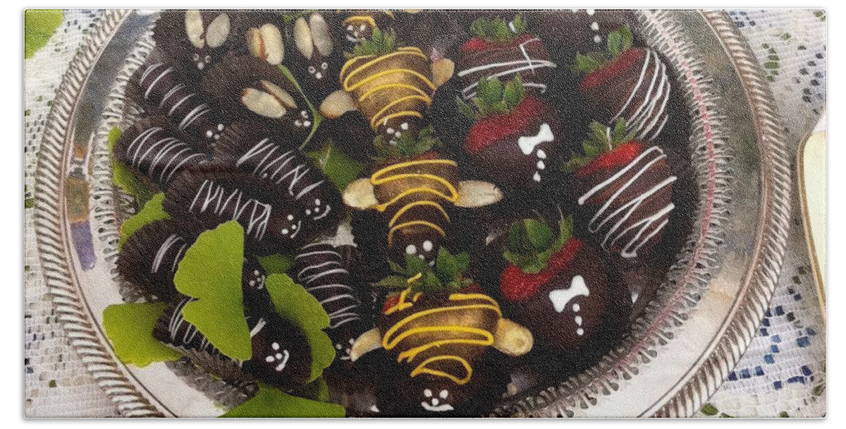 Chocolate Covered Strawberries Beach Towel featuring the photograph Chocolate Berries by Susan Garren