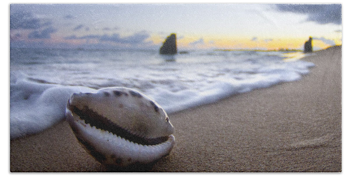  Cowrie Shell Beach Towel featuring the photograph Cowrie Sunrise by Sean Davey