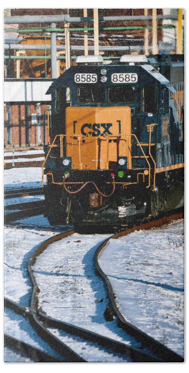 Csx 8585 Beach Towel featuring the photograph CSX 8585 Locomotive At The Ready by Bill Swartwout