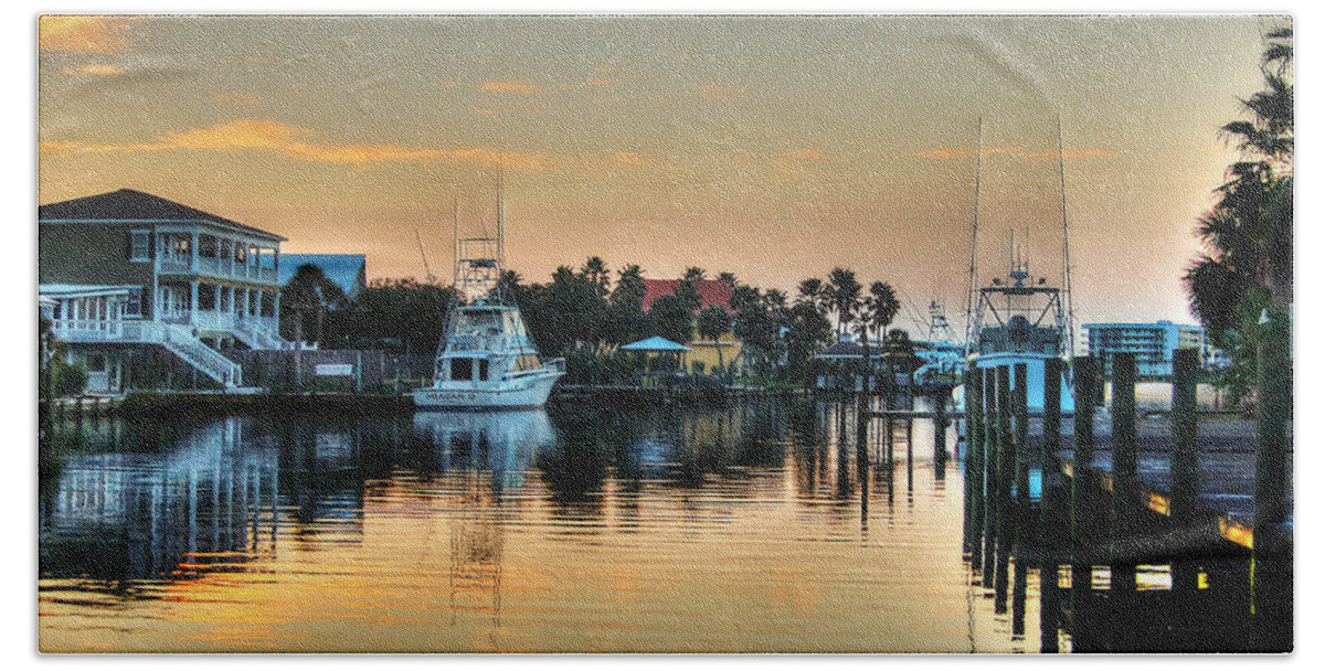 Alabama Beach Sheet featuring the photograph Dawn on a Orange Beach Canal by Michael Thomas