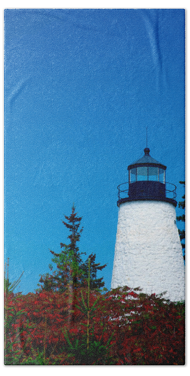 Lighthouse Beach Towel featuring the photograph Dyce Head Lighthouse by David Smith